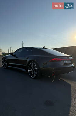 Лифтбек Audi RS7 Sportback 2020 в 