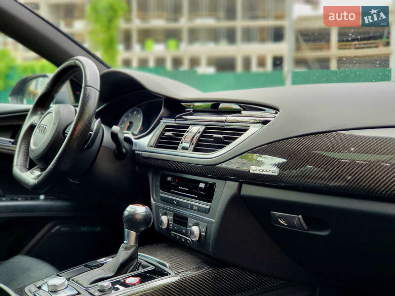 Лифтбек Audi RS7 Sportback 2016 в Киеве фото 17 Лифтбек Audi RS7 Sportback 2016 в Киеве