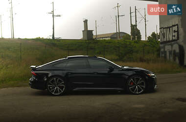 Лифтбек Audi RS7 Sportback 2021 в 