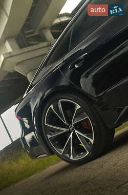 Лифтбек Audi RS7 Sportback 2021 в 