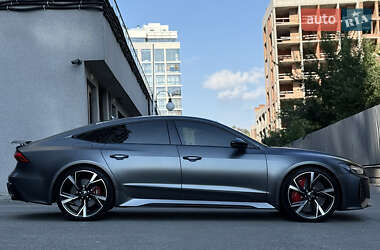 Лифтбек Audi RS7 Sportback 2021 в 