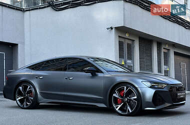 Лифтбек Audi RS7 Sportback 2021 в 