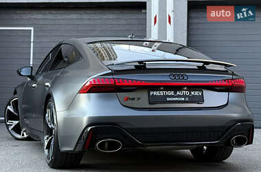 Лифтбек Audi RS7 Sportback 2021 в 
