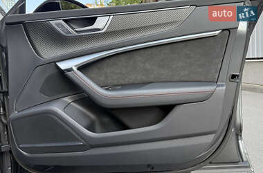 Лифтбек Audi RS7 Sportback 2021 в 