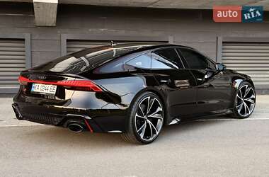Лифтбек Audi RS7 Sportback 2020 в 