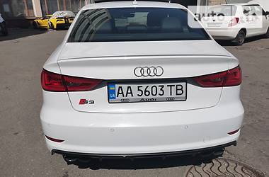 Седан Audi S3 2016 в Киеве