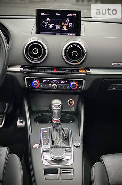 Седан Audi S3 2015 в Дніпрі