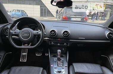 Седан Audi S3 2015 в Чернівцях