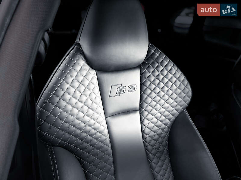 Хэтчбек Audi S3 2014 в Киеве