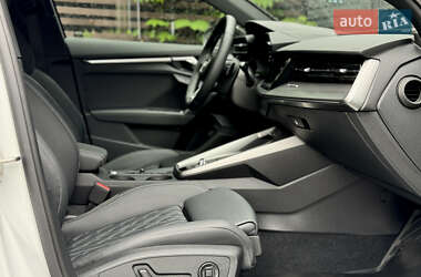 Седан Audi S3 2022 в Киеве