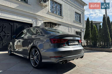 Седан Audi S3 2015 в 