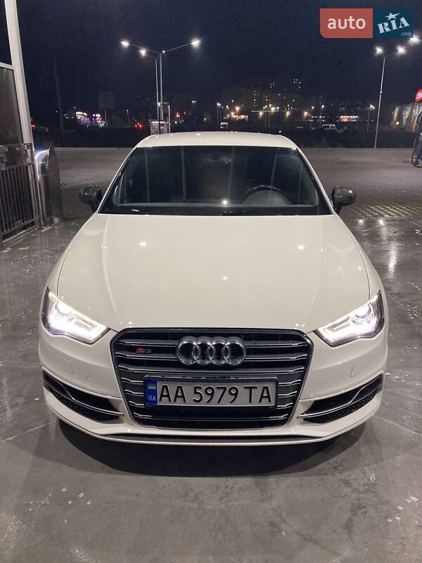 Хэтчбек Audi S3 2014 в Киеве