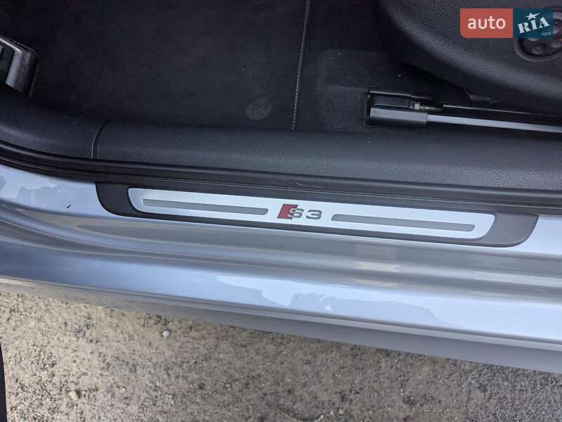 Седан Audi S3 2015 в Киеве