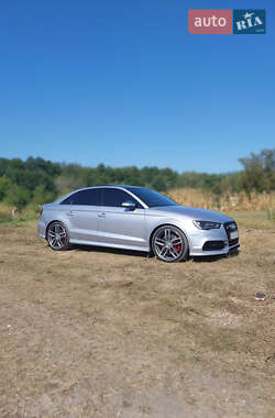 Седан Audi S3 2015 в Черкассах