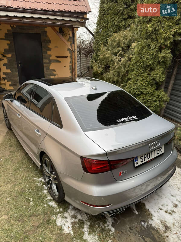 Седан Audi S3 2015 в Черкассах