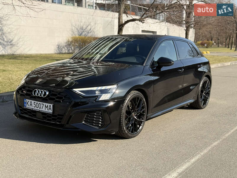 Седан Audi S3 2021 в Киеве