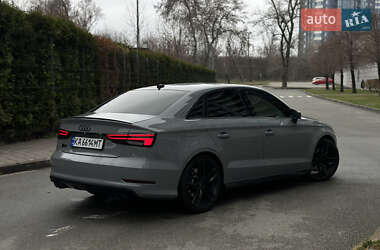 Седан Audi S3 2016 в 