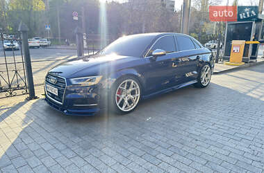Седан Audi S3 2016 в 