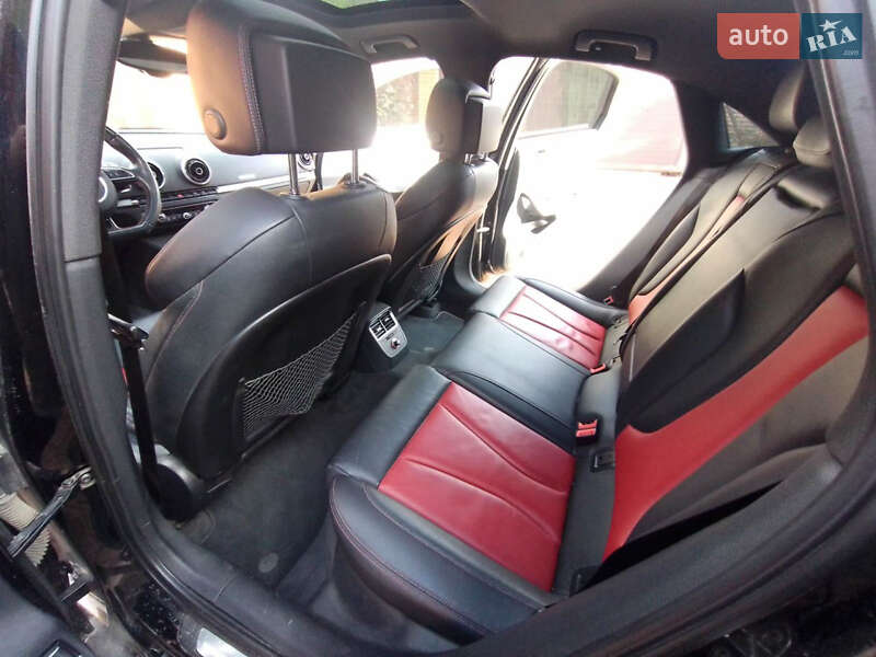 Седан Audi S3 2014 в Днепре
