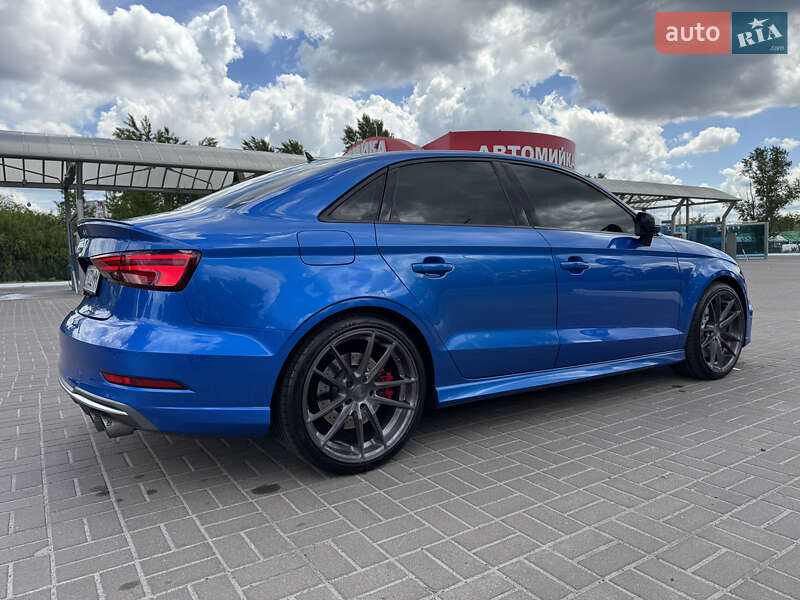 Седан Audi S3 2017 в Киеве фото 12 Седан Audi S3 2017 в Киеве