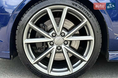 Седан Audi S3 2017 в 