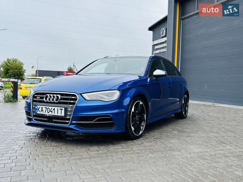 Хэтчбек Audi S3 2016 в Виннице