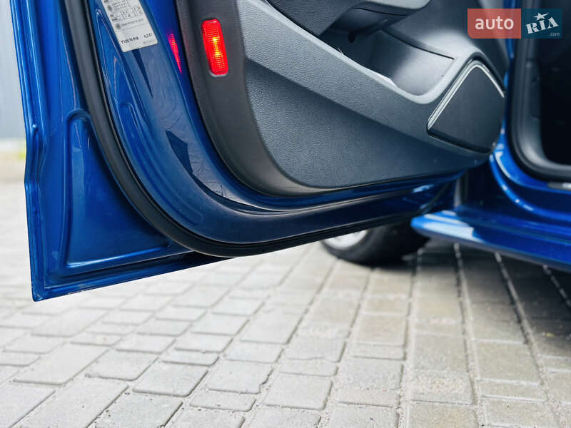 Хэтчбек Audi S3 2016 в Виннице