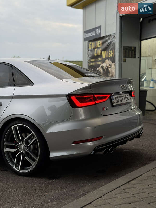 Седан Audi S3 2015 в Черкассах