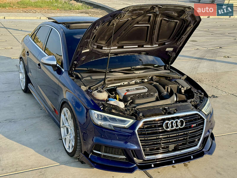 Седан Audi S3 2016 в Одессе