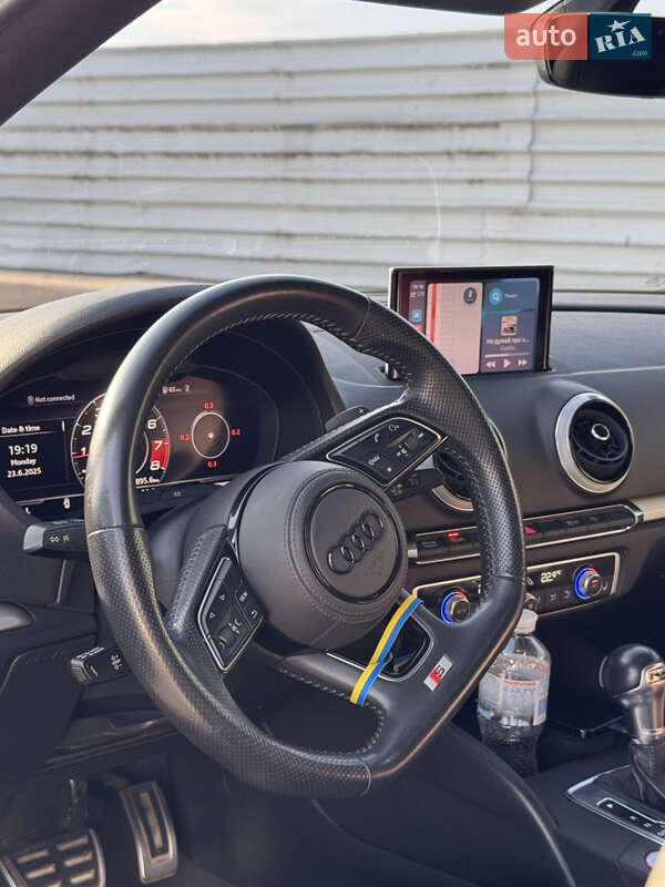 Седан Audi S3 2017 в Львове