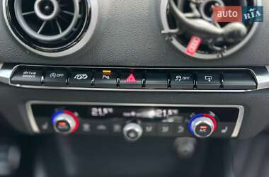Хэтчбек Audi S3 2015 в Львове