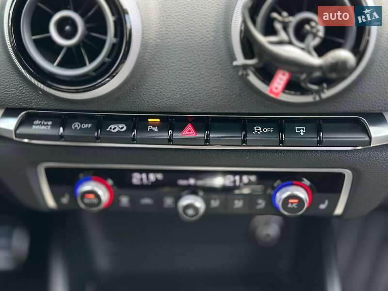 Хетчбек Audi S3 2015 в Львові