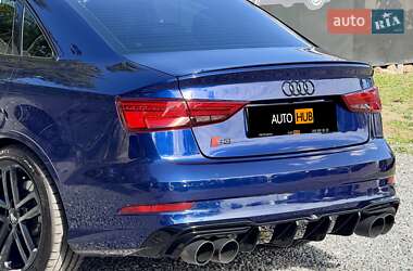 Седан Audi S3 2020 в 