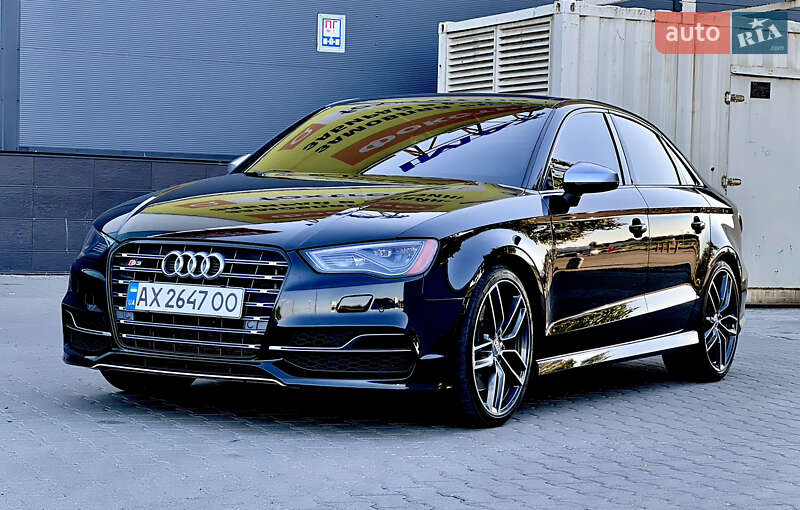 Седан Audi S3 2014 в 