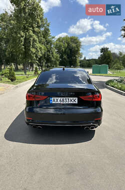 Седан Audi S3 2015 в 