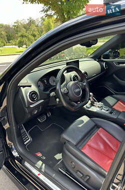 Седан Audi S3 2015 в 