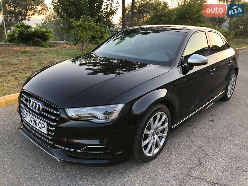 Седан Audi S3 2015 в Ізмаїлі