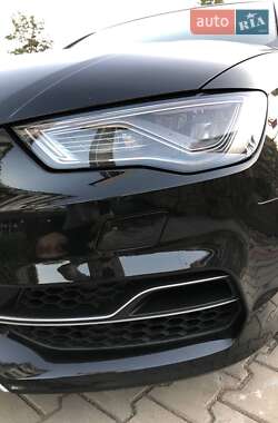 Седан Audi S3 2015 в 