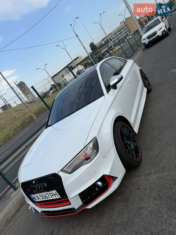 Седан Audi S3 2016 в Киеве