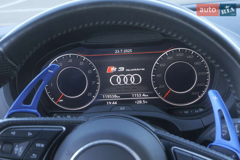 Седан Audi S3 2017 в Киеве