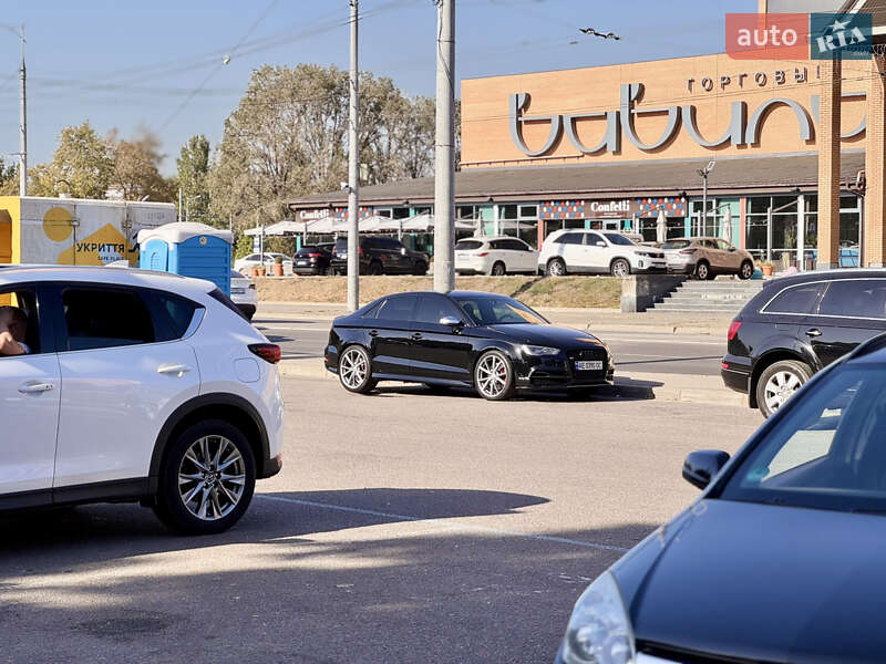 Седан Audi S3 2016 в Дніпрі