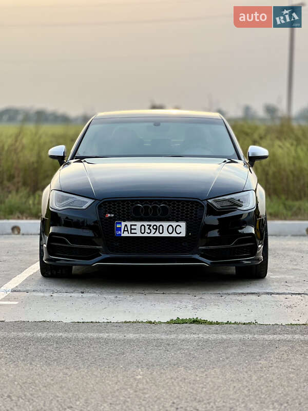 Седан Audi S3 2016 в Дніпрі
