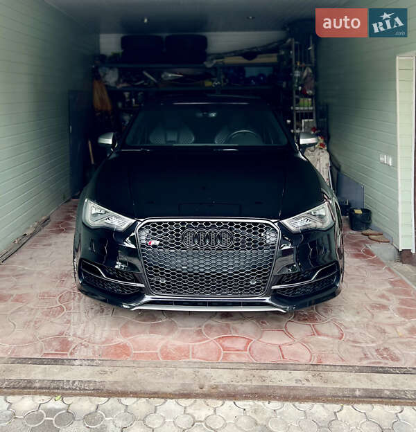 Седан Audi S3 2016 в Дніпрі
