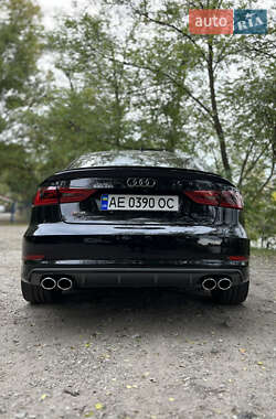 Седан Audi S3 2016 в Днепре
