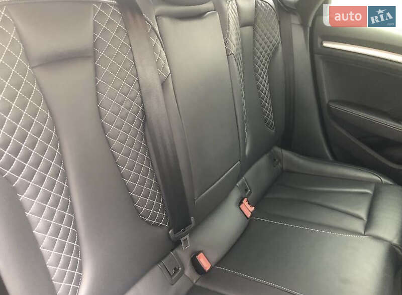 Седан Audi S3 2016 в Днепре