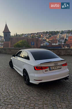 Седан Audi S3 2015 в 