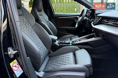 Седан Audi S3 2021 в 