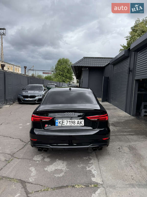 Седан Audi S3 2016 в Киеве фото 4 Седан Audi S3 2016 в Киеве