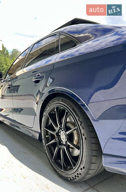 Седан Audi S3 2017 в 