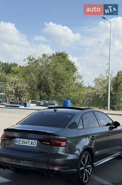 Седан Audi S3 2017 в 